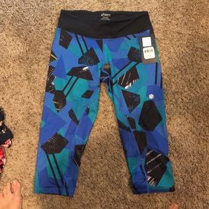 NWT ASICS running capris size medium